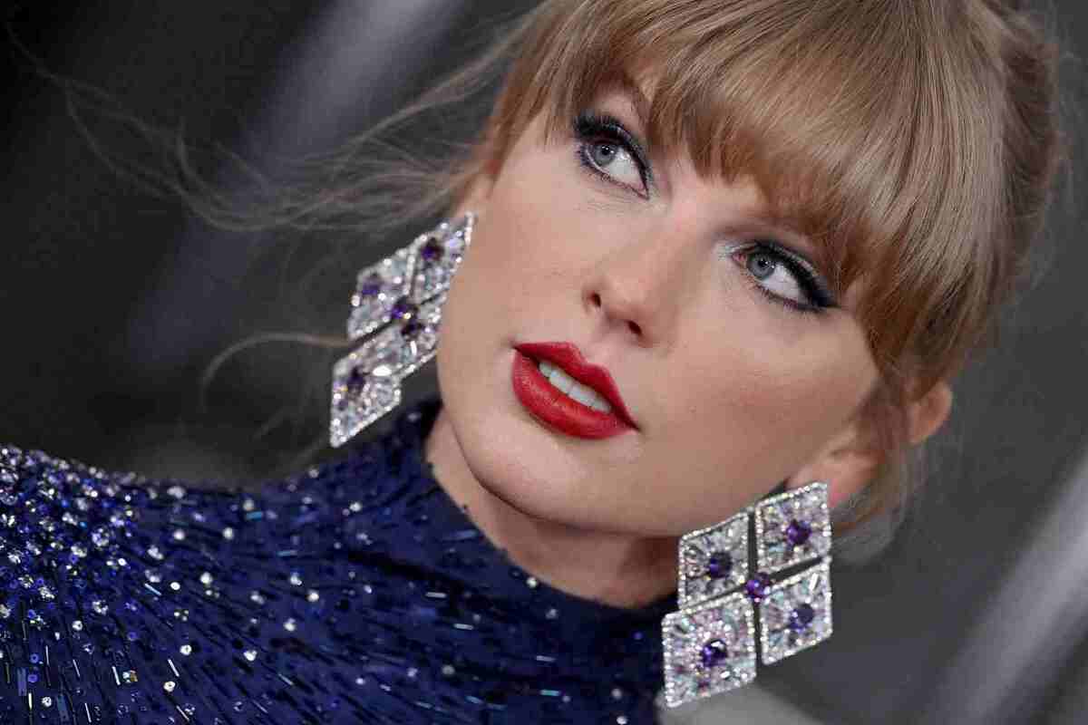 All Taylor Swift tracks 'from the vault' revealed as fans solve 33 million  puzzles