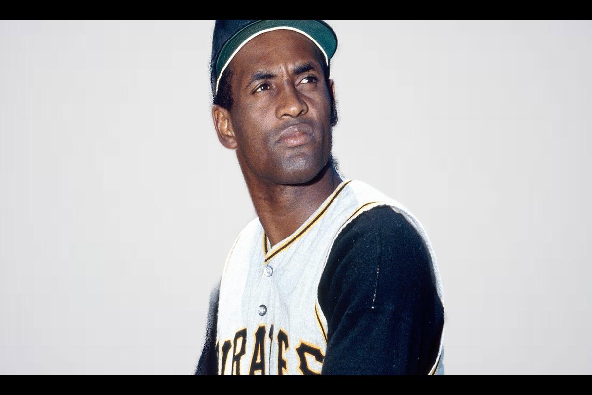 Roberto Clemente: Unveiling the Baseball Legend and Humanitarian -  SarkariResult